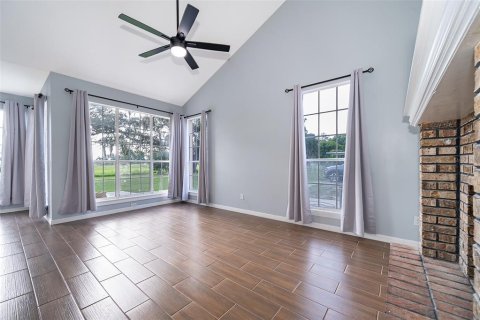 Casa en venta en Apopka, Florida, 3 dormitorios, 198.81 m2 № 1903213 - foto 11