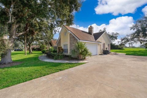 Casa en venta en Apopka, Florida, 3 dormitorios, 198.81 m2 № 1903213 - foto 3