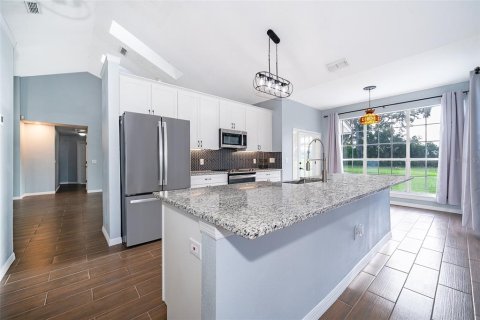 Casa en venta en Apopka, Florida, 3 dormitorios, 198.81 m2 № 1903213 - foto 10