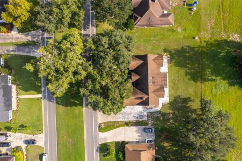 Casa en venta en Apopka, Florida, 3 dormitorios, 198.81 m2 № 1903213 - foto 30