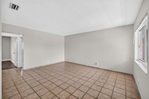 Appartement à louer à Fort Lauderdale, Floride: 2 chambres, 78.97 m2 № 2355403 - photo 4