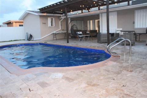 Villa ou maison à vendre à Miramar, Floride: 3 chambres № 1963943 - photo 3