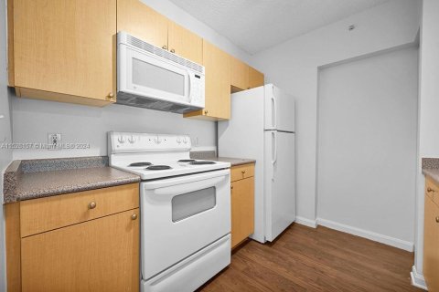 Condominio en venta en Hollywood, Florida, 1 dormitorio, 68.38 m2 № 1860057 - foto 27