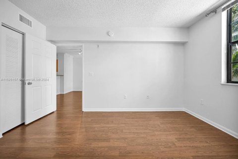 Condominio en venta en Hollywood, Florida, 1 dormitorio, 68.38 m2 № 1860057 - foto 17