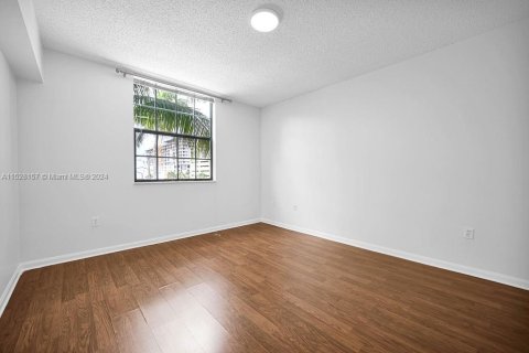 Condominio en venta en Hollywood, Florida, 1 dormitorio, 68.38 m2 № 1860057 - foto 19