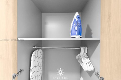 Copropriété à vendre à Miami, Floride: 1 chambre № 2055592 - photo 21