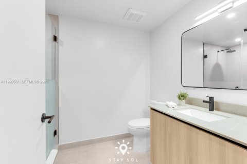 Copropriété à vendre à Miami, Floride: 1 chambre № 2055592 - photo 16