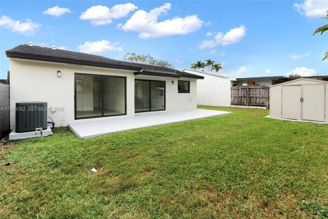 Casa en venta en Miami, Florida, 3 dormitorios, 118.17 m2 № 2000583 - foto 22