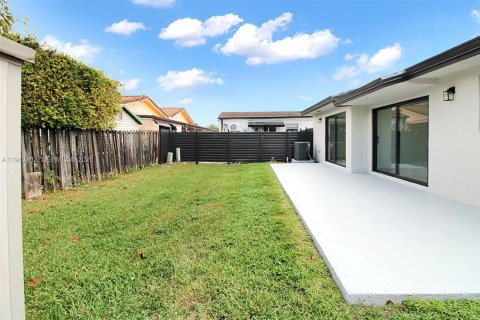 Casa en venta en Miami, Florida, 3 dormitorios, 118.17 m2 № 2000583 - foto 19