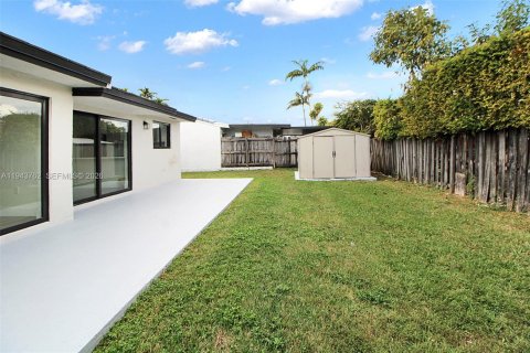 Casa en venta en Miami, Florida, 3 dormitorios, 118.17 m2 № 2000583 - foto 21