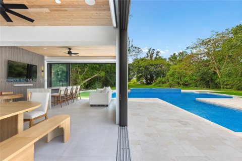 House in Plantation, Florida 5 bedrooms, 536.6 sq.m. № 2069556 - photo 17