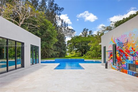 House in Plantation, Florida 5 bedrooms, 536.6 sq.m. № 2069556 - photo 19