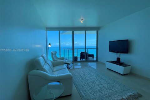 Copropriété à louer à Sunny Isles Beach, Floride: 1 chambre, 80.08 m2 № 1988965 - photo 9