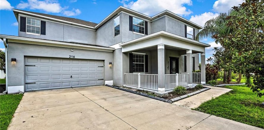 House in Ruskin, Florida 7 bedrooms, 394.83 sq.m. № 1851854