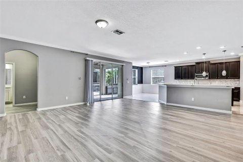 House in Ruskin, Florida 7 bedrooms, 394.83 sq.m. № 1851854 - photo 29