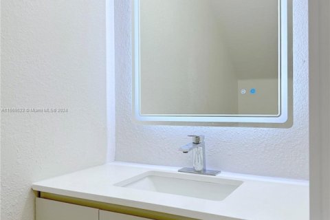 Copropriété à vendre à Miami, Floride: 2 chambres, 87.33 m2 № 1973534 - photo 7