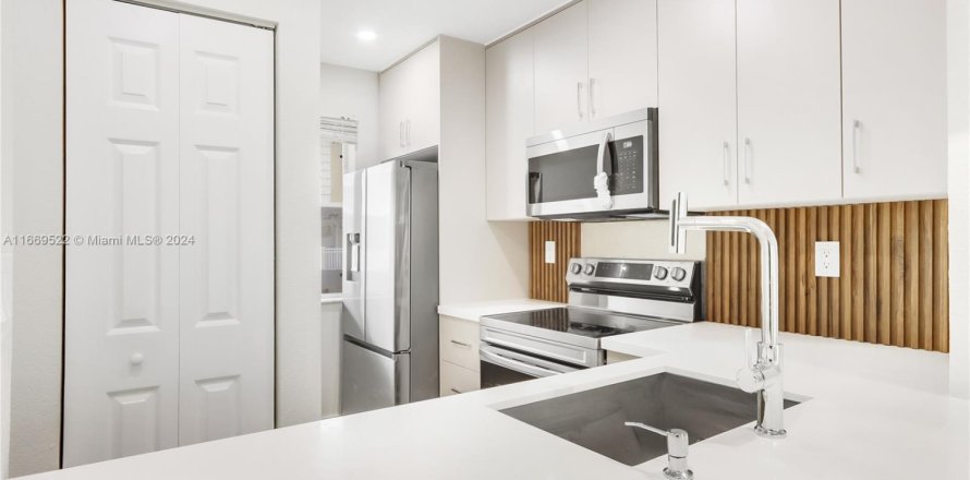 Condo à Miami, Floride, 2 chambres  № 1973534