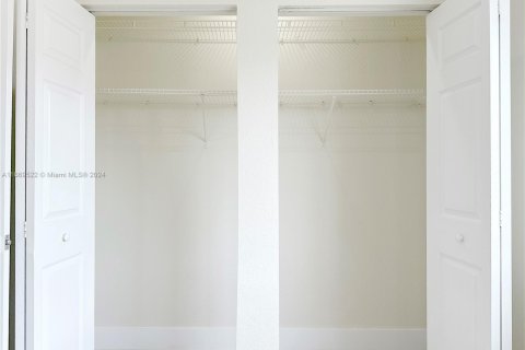 Copropriété à vendre à Miami, Floride: 2 chambres, 87.33 m2 № 1973534 - photo 14