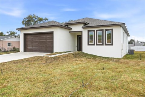 House in Spring Hill, Florida 4 bedrooms, 159.88 sq.m. № 2094095 - photo 7