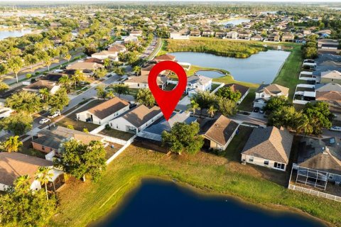 House in Ruskin, Florida 4 bedrooms, 186.73 sq.m. № 2217726 - photo 24