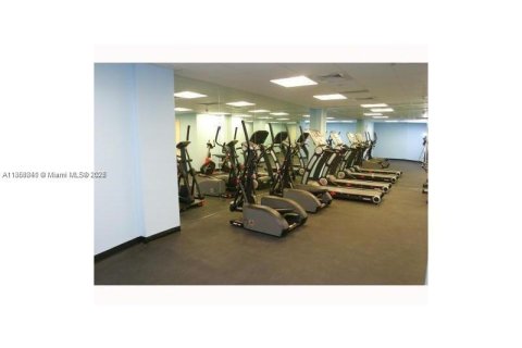 Condo in Miami, Florida, 2 bedrooms  № 1887370 - photo 18
