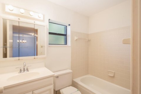 Купить кондоминиум в Коконат Крик, Флорида 2 спальни, 90.86м2, № 2024262 - фото 11