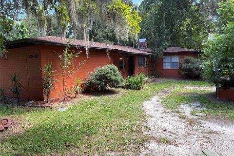 Casa en venta en Gainesville, Florida, 3 dormitorios, 141.4 m2 № 1919188 - foto 1