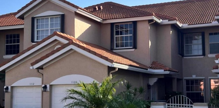Townhouse in Boca Raton, Florida 3 bedrooms, 196.3 sq.m. № 1168811