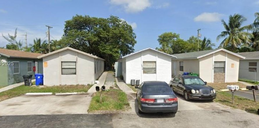 Commercial property in Fort Lauderdale, Florida 125.42 sq.m. № 1703383