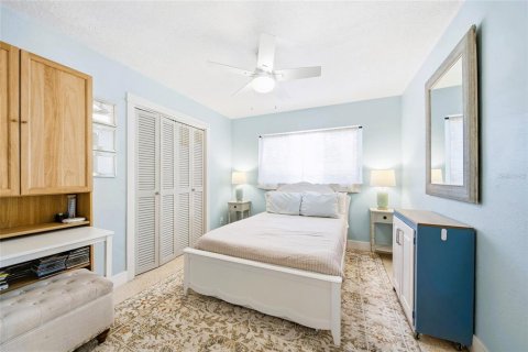 Casa en venta en Saint Petersburg, Florida, 3 dormitorios, 145.3 m2 № 2383414 - foto 21