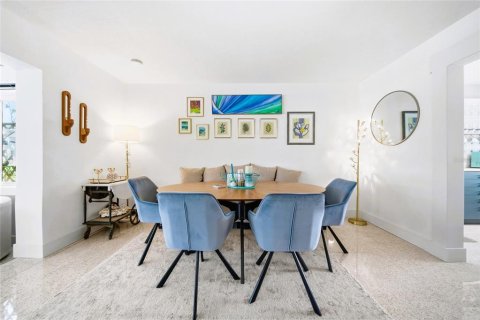 Casa en venta en Saint Petersburg, Florida, 3 dormitorios, 145.3 m2 № 2383414 - foto 7