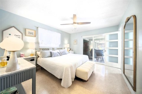 Casa en venta en Saint Petersburg, Florida, 3 dormitorios, 145.3 m2 № 2383414 - foto 23