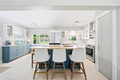 Casa en venta en Saint Petersburg, Florida, 3 dormitorios, 145.3 m2 № 2383414 - foto 8