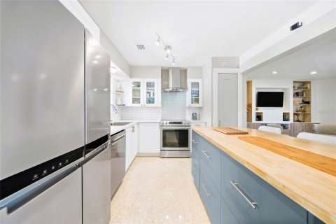Casa en venta en Saint Petersburg, Florida, 3 dormitorios, 145.3 m2 № 2383414 - foto 11