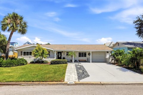 Casa en Saint Petersburg, Florida 3 dormitorios, 145.3 m2 № 2383414