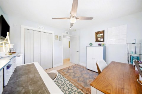 Casa en venta en Saint Petersburg, Florida, 3 dormitorios, 145.3 m2 № 2383414 - foto 28