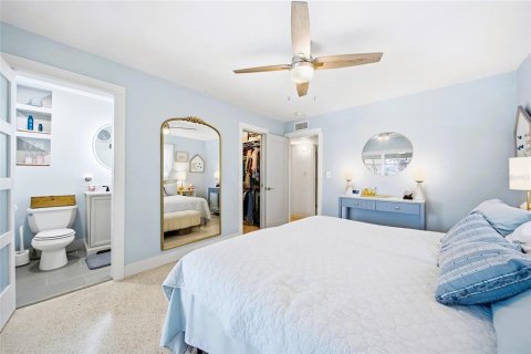 Casa en venta en Saint Petersburg, Florida, 3 dormitorios, 145.3 m2 № 2383414 - foto 24