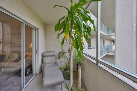 Condominio en alquiler en New Port Richey, Florida, 2 dormitorios, 92.34 m2 № 2143236 - foto 10