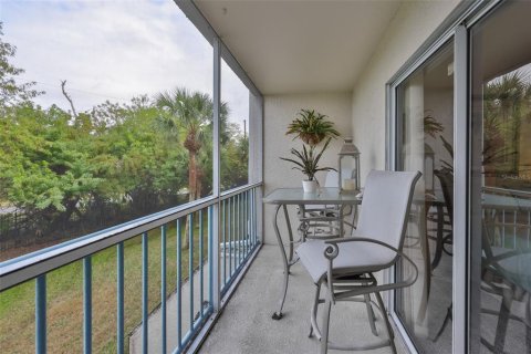 Condominio en alquiler en New Port Richey, Florida, 2 dormitorios, 92.34 m2 № 2143236 - foto 21