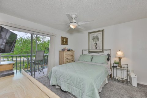 Condominio en alquiler en New Port Richey, Florida, 2 dormitorios, 92.34 m2 № 2143236 - foto 17