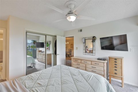 Condominio en alquiler en New Port Richey, Florida, 2 dormitorios, 92.34 m2 № 2143236 - foto 18