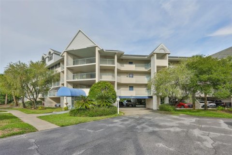 Condominio en alquiler en New Port Richey, Florida, 2 dormitorios, 92.34 m2 № 2143236 - foto 2