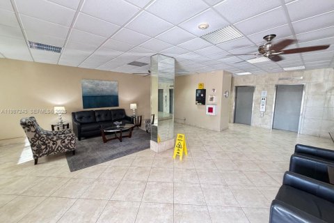 Купить кондоминиум в Форт-Лодердейл, Флорида 1 спальня, 64.1м2, № 2058857 - фото 20