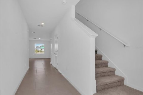 Casa en alquiler en Wimauma, Florida, 5 dormitorios, 204.38 m2 № 2097255 - foto 4