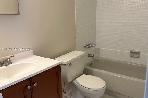 Condo in Miami, Florida, 2 bedrooms  № 2031433 - photo 14