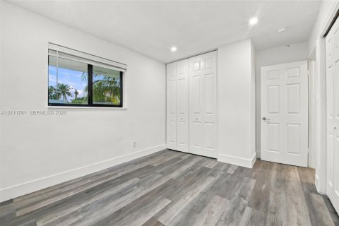 Casa en venta en North Lauderdale, Florida, 2 dormitorios, 97.92 m2 № 2429875 - foto 9