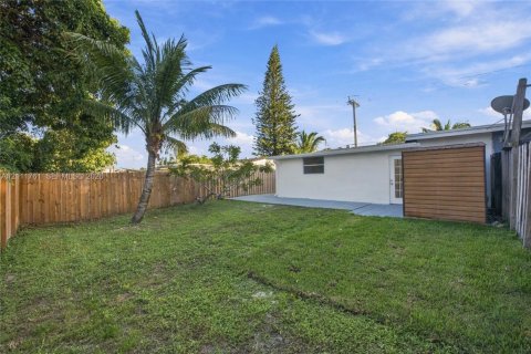Casa en venta en North Lauderdale, Florida, 2 dormitorios, 97.92 m2 № 2429875 - foto 18