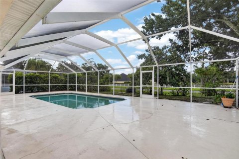 House in Plant City, Florida 3 bedrooms, 205.31 sq.m. № 2217135 - photo 15