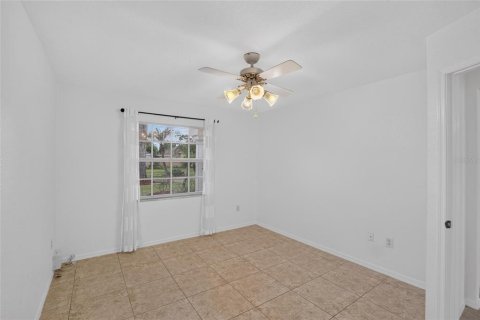 House in Plant City, Florida 3 bedrooms, 205.31 sq.m. № 2217135 - photo 5
