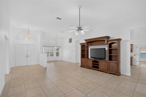 House in Plant City, Florida 3 bedrooms, 205.31 sq.m. № 2217135 - photo 27